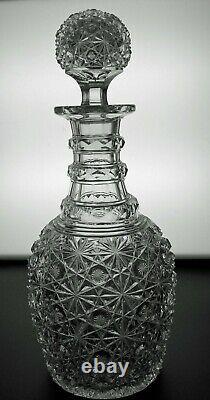 ABP CUT GLASS CRYSTAL DECANTER WithA PATTERN CUT STOPPER IN RUSSIAN PATTERN