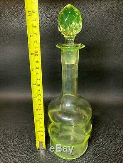 Art Deco French Uranium/Vaseline Glass Decanter with Crystal Cut Glass Stopper