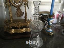 EDINBURGH Crystal ENGRAVED THISTLE WHISKY Round GLASS DECANTER SIGNED HOBNAIL