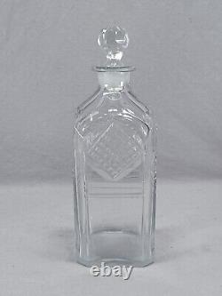 Georgian Anglo Irish Cut Diamonds Panels & Lines Spirits Decanter Circa 1810