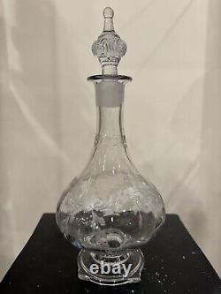 Heisey #3390 Carcassonne Footed Decanter with Cutting