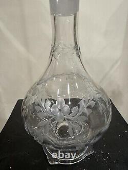 Heisey #3390 Carcassonne Footed Decanter with Cutting