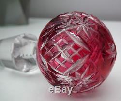 STANDOUT Ovoid Cranberry to Clear Decanter withpattern cut stopper PERF COND