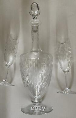 VTG Baccarat French Crystal PARIS Cut Pattern Decanter & 2 Champagne Flutes